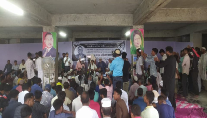 শাহজাদপুরে বিএনপি নেতা শামীমের রুহের মাগফেরাত কামনা করে দোয়া মাহফিল অনুষ্ঠিত