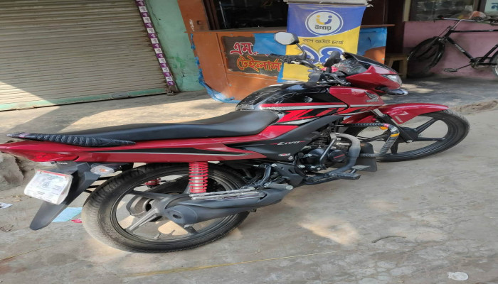 গোদাগাড়ীতে মসজিদের সামনে থেকে মোটরসাইকেল চুরি থানায় অভিযোগ