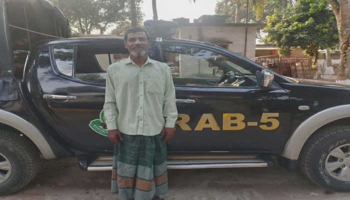 ছদ্মবেশেও শেষ রক্ষা হলো না দুর্গাপুরে সাজাপ্রাপ্ত আসামি জিল্লুর গ্রেফতার