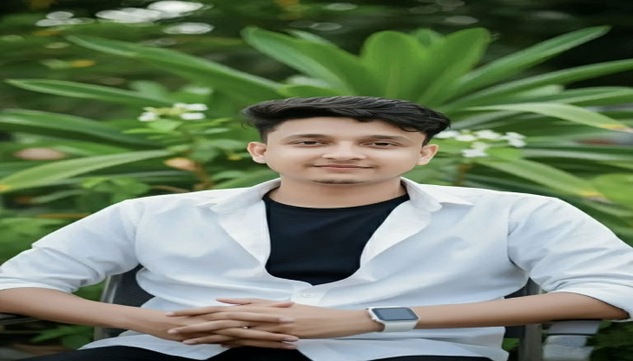 মাদক ব্যবসা দ্বিমুখী সোর্সগিরি ও ষড়যন্ত্রের অভিযোগ গোদাগাড়ীর সিএনবি মোড়ের নোবেলকে ঘিরে এলাকায় আতঙ্ক